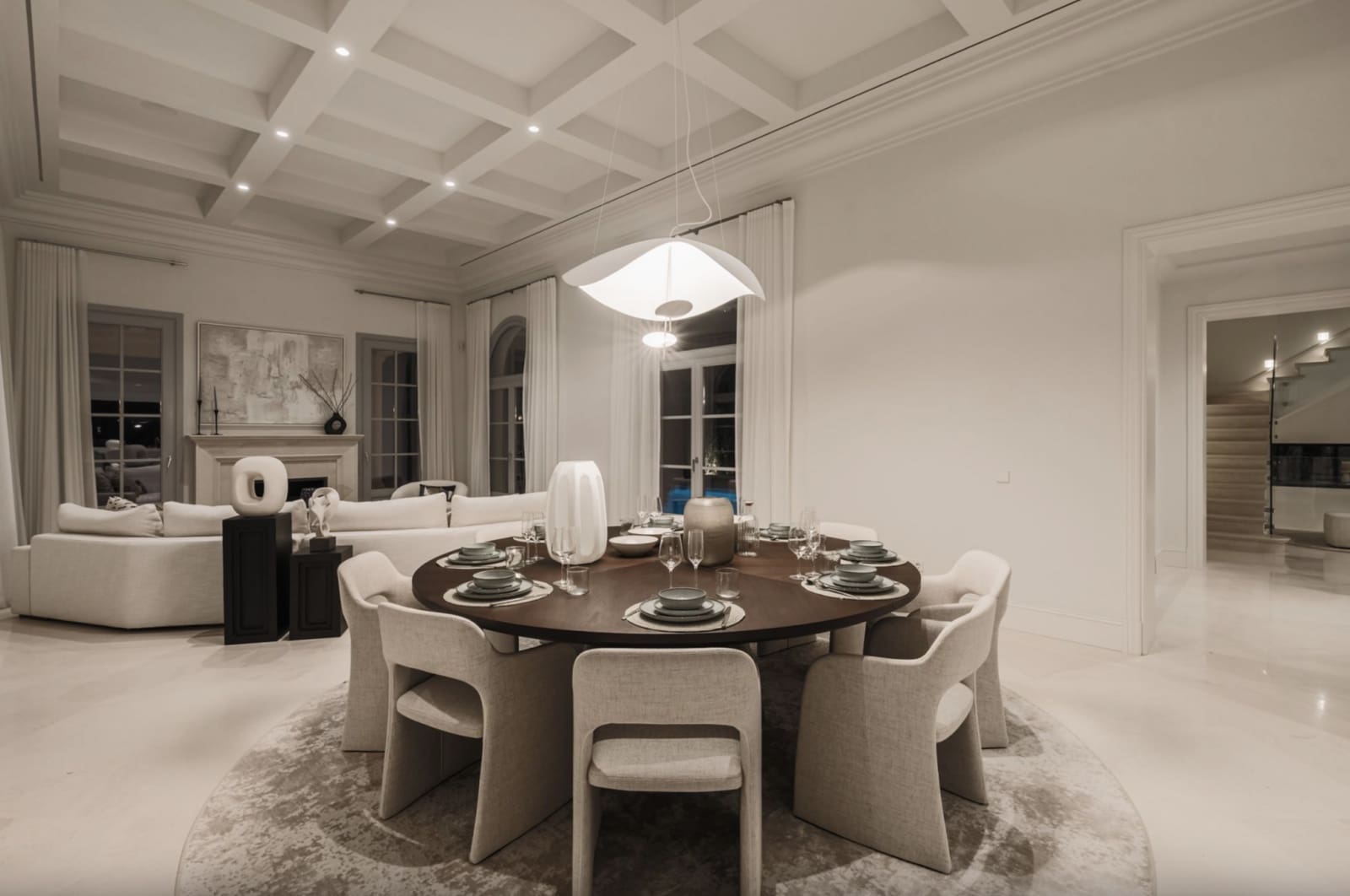 4 bedroom Villa for sale in Nueva Andalucia with pool garage - € 4,595,000 (Ref: 9294597)