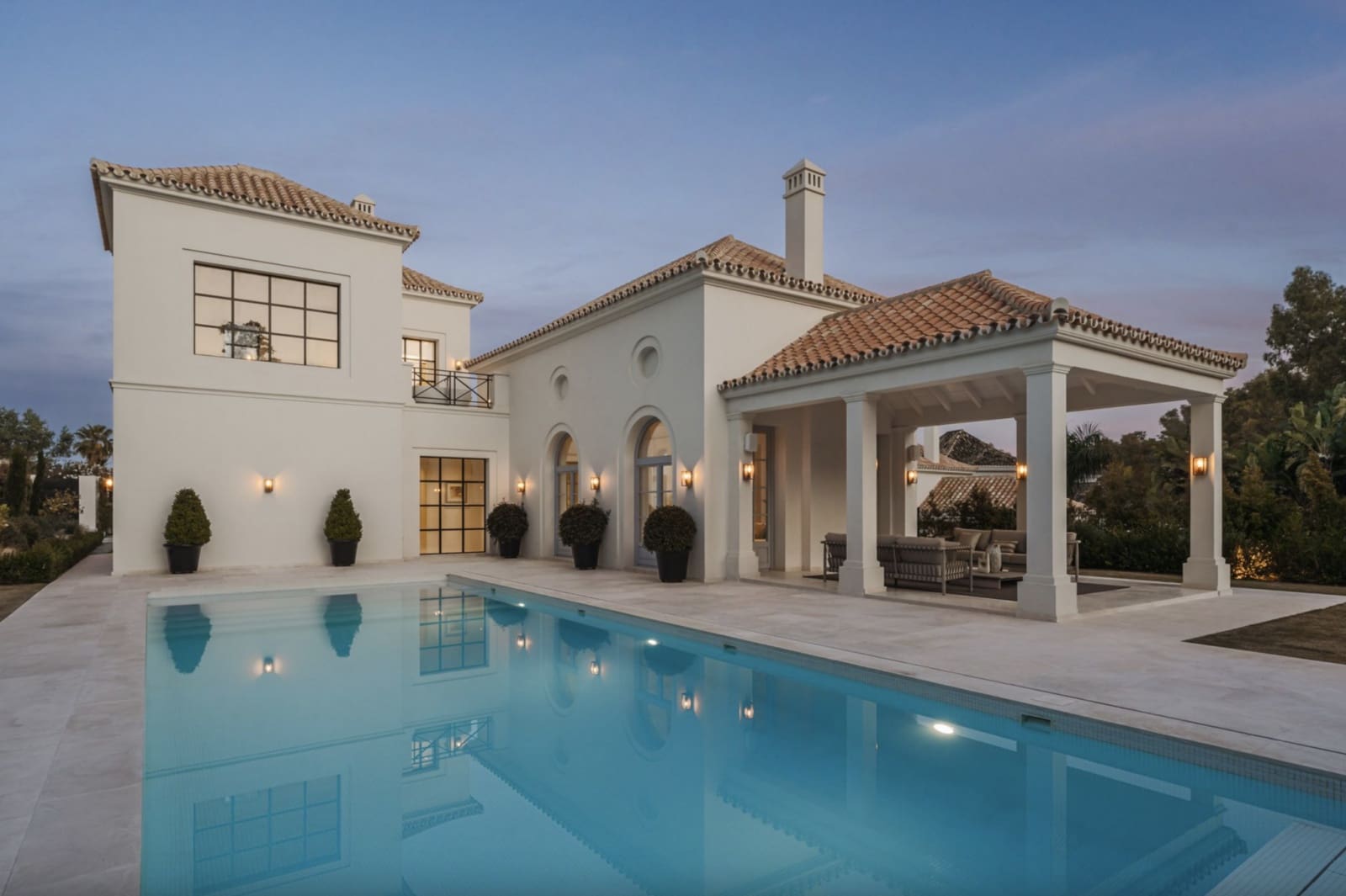 4 bedroom Villa for sale in Nueva Andalucia with pool garage - € 4,595,000 (Ref: 9294597)