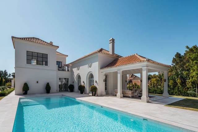 Chalet de 4 habitaciones en Nueva Andalucia, Marbella en venta con piscina garaje - 4.595.000 € (Ref: 9294597)