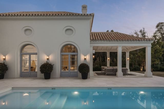 Chalet de 4 habitaciones en Nueva Andalucia, Marbella en venta con piscina garaje - 4.595.000 € (Ref: 9294597)