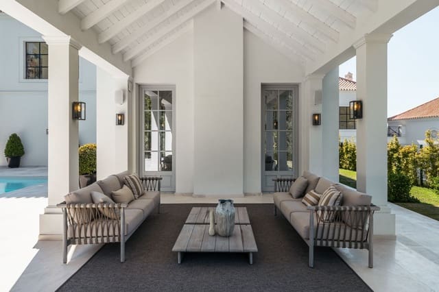 Chalet de 4 habitaciones en Nueva Andalucia, Marbella en venta con piscina garaje - 4.595.000 € (Ref: 9294597)