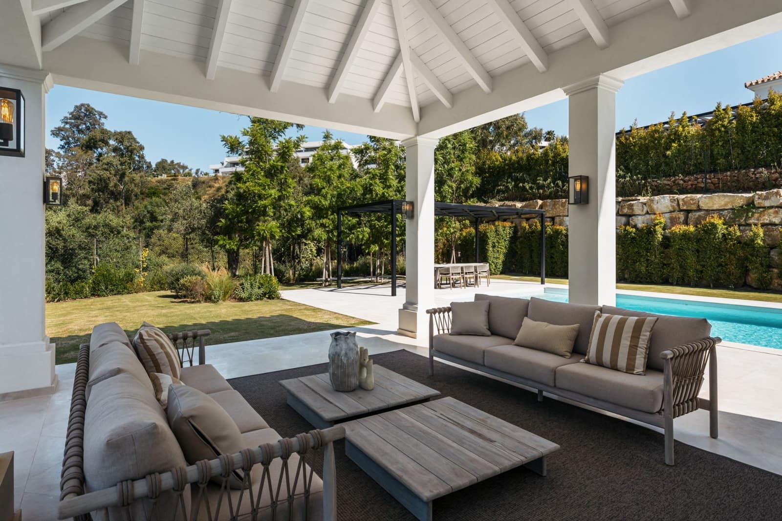 4 bedroom Villa for sale in Nueva Andalucia with pool garage - € 4,595,000 (Ref: 9294597)