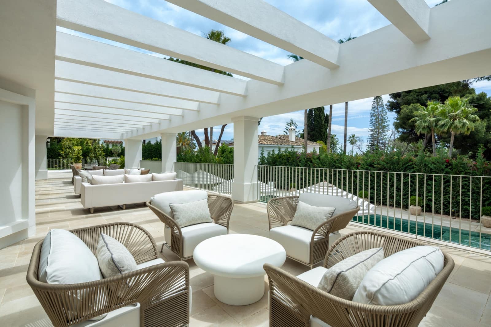 6 slaapkamer Villa te koop in Marbella met zwembad garage - € 8.950.000 (Ref: 9294599)