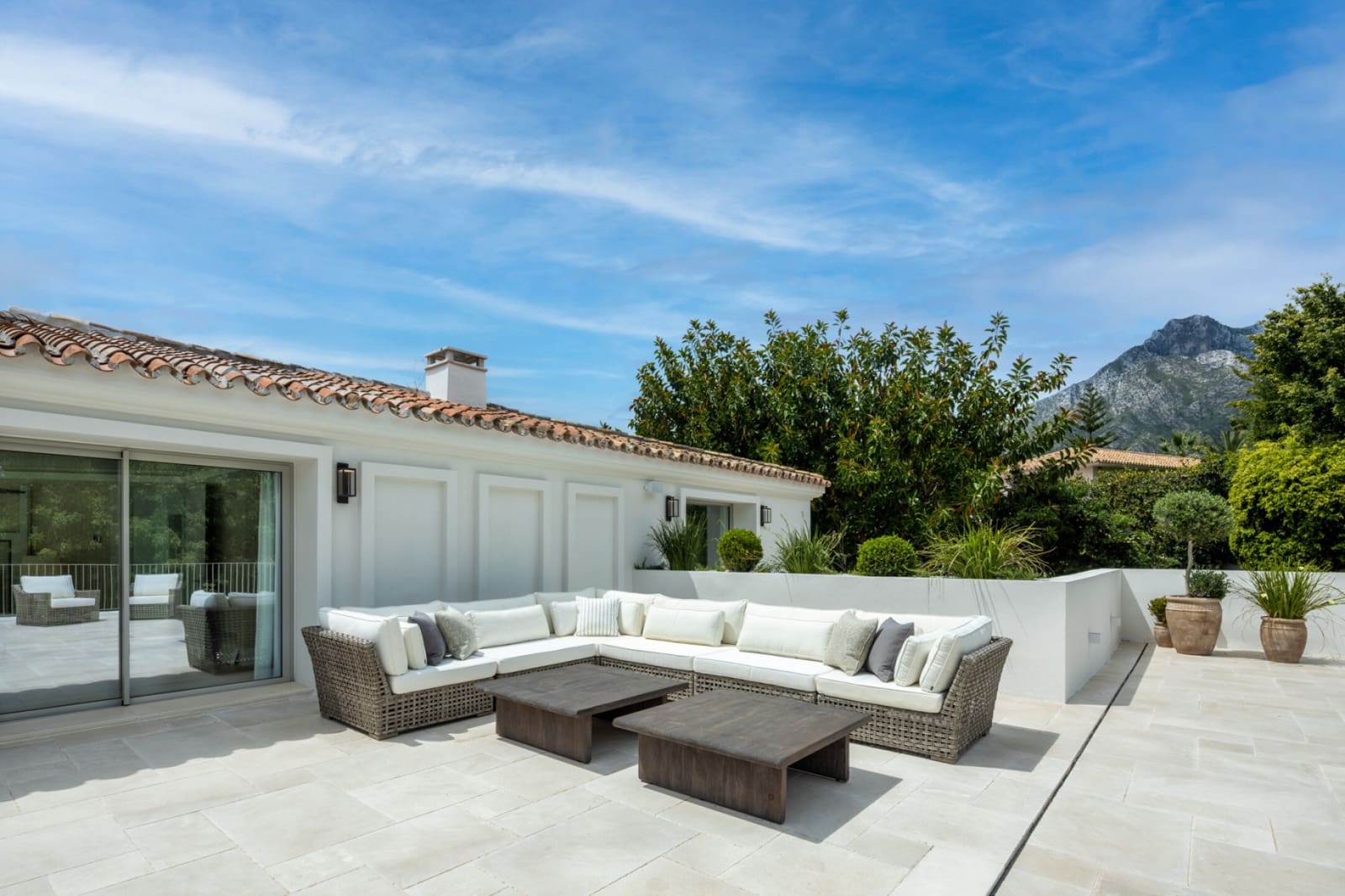 6 slaapkamer Villa te koop in Marbella met zwembad garage - € 8.950.000 (Ref: 9294599)