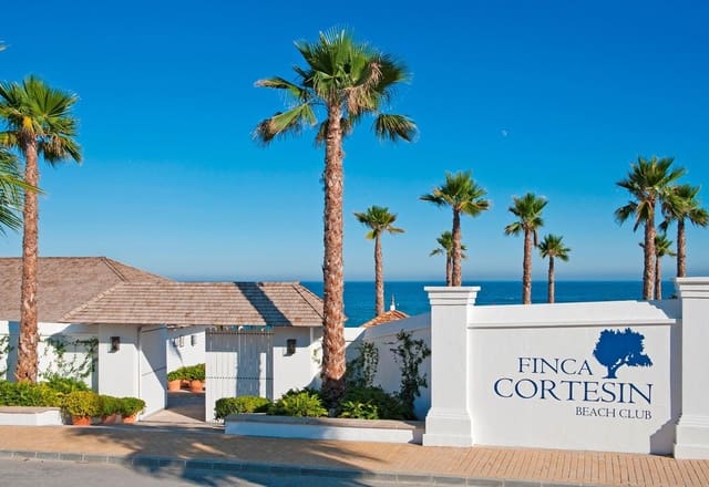 2 slaapkamer Appartement te koop in Casares met zwembad garage - € 323.000 (Ref: 9294607)