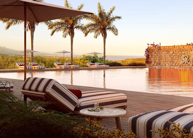 2 bedroom Apartment for sale in Marbella with pool garage - € 2,390,000 (Ref: 9294610)