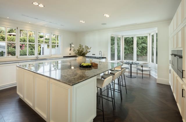 6 Zimmer Villa zu verkaufen in Golden Mile, Marbella mit Pool Garage - 10.250.000 € (Ref: 9294612)