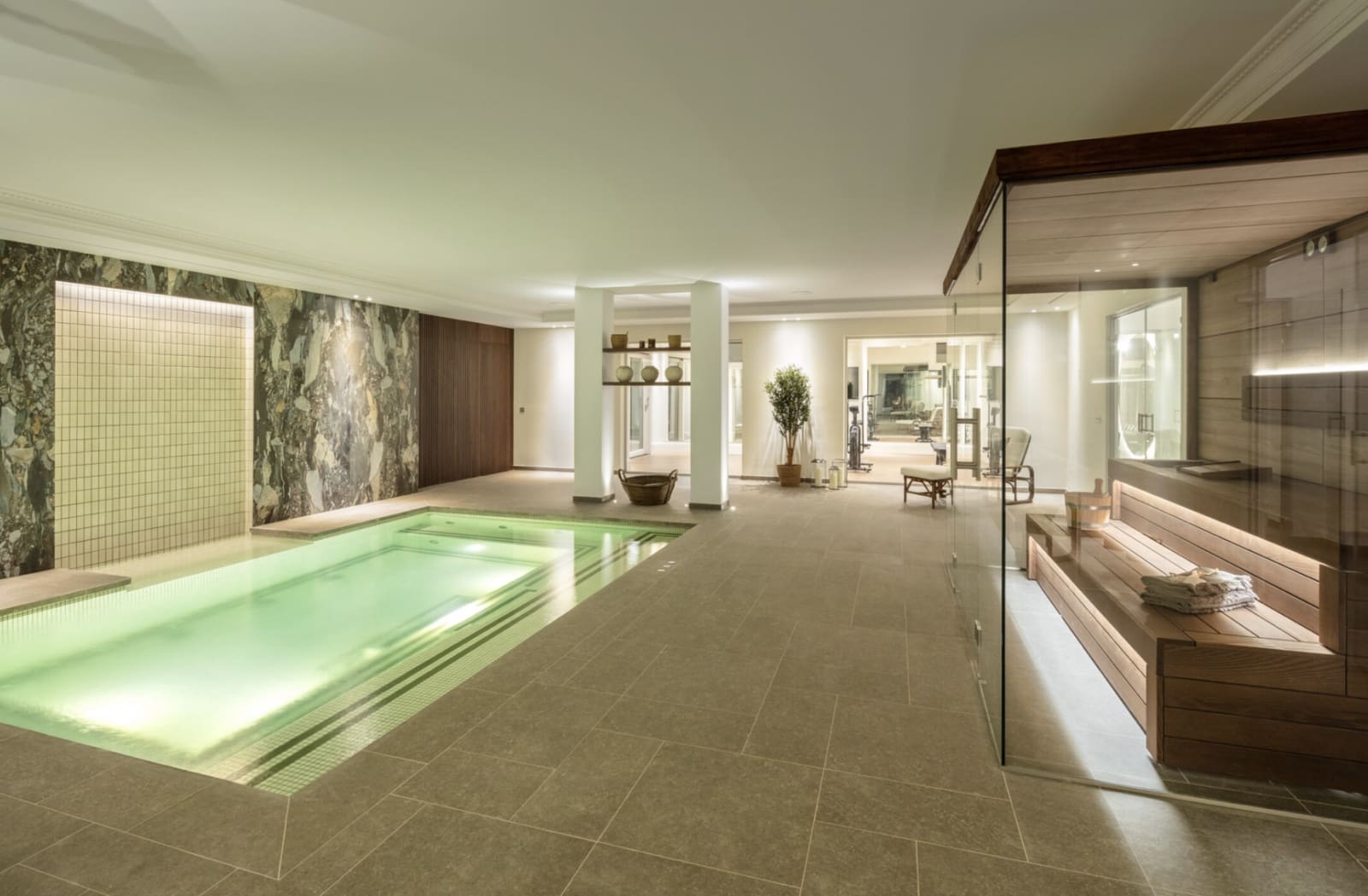 6 quarto Moradia para venda em Golden Mile com piscina garagem - 10 250 000 € (Ref: 9294612)