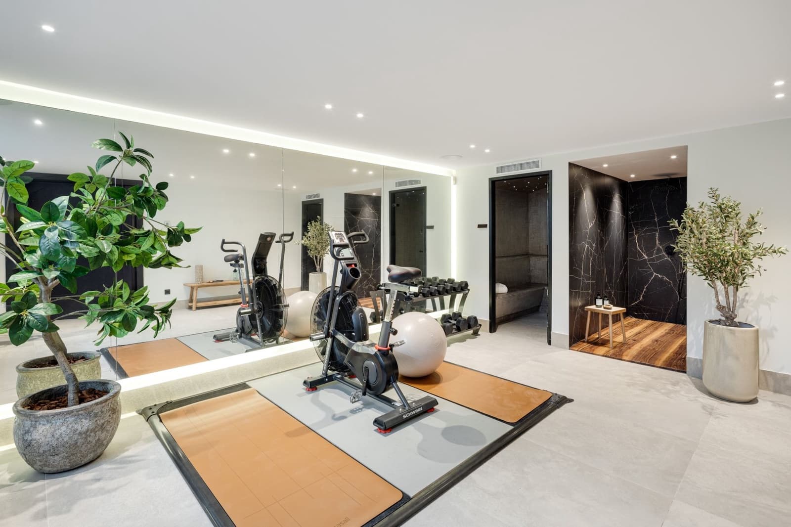 6 quarto Moradia para venda em Marbella com piscina garagem - 5 850 000 € (Ref: 9294621)
