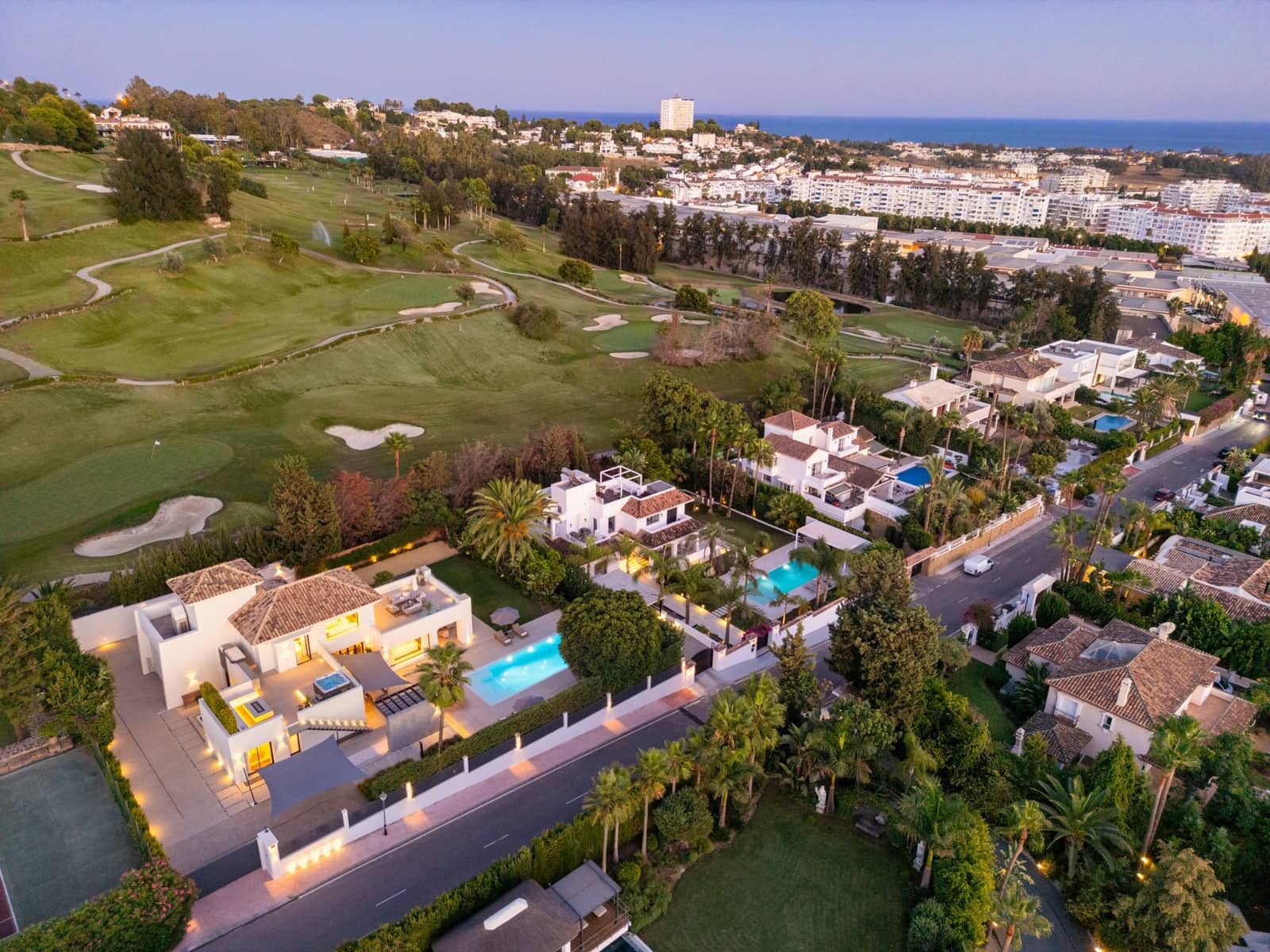 6 quarto Moradia para venda em Marbella com piscina garagem - 5 850 000 € (Ref: 9294621)