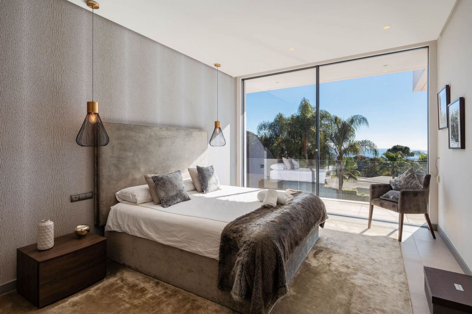 5 bedroom Villa for sale in Marbella with pool garage - € 6,495,000 (Ref: 9294622)
