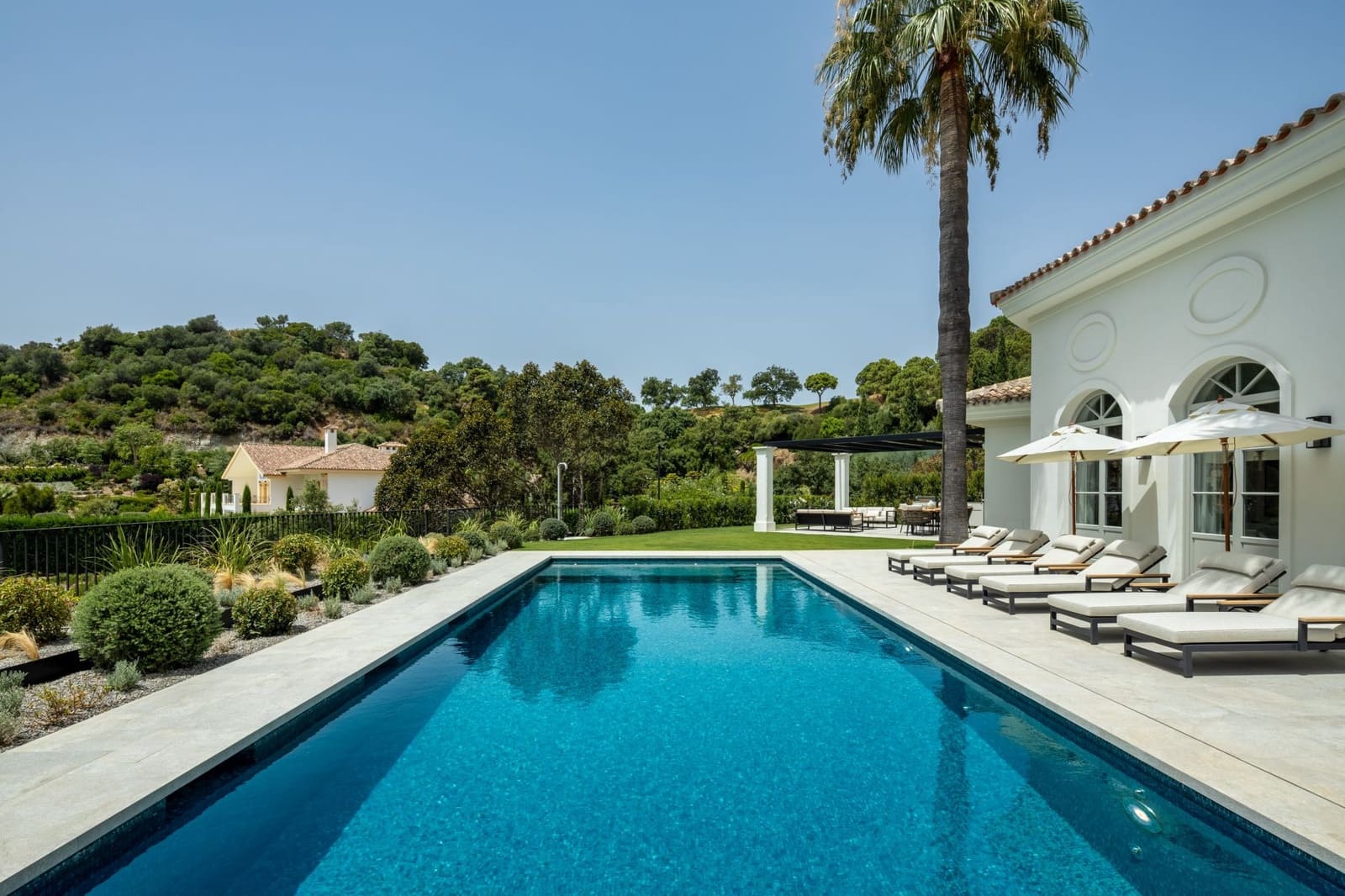5 soverom Villa til salgs i Marbella med svømmebasseng garasje - € 8 000 000 (Ref: 9294624)