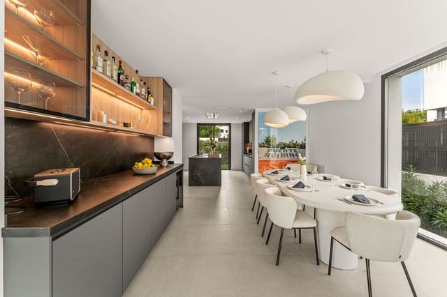 5 soverom Villa til salgs i Marbella med svømmebasseng garasje - € 1 790 000 (Ref: 9294626)