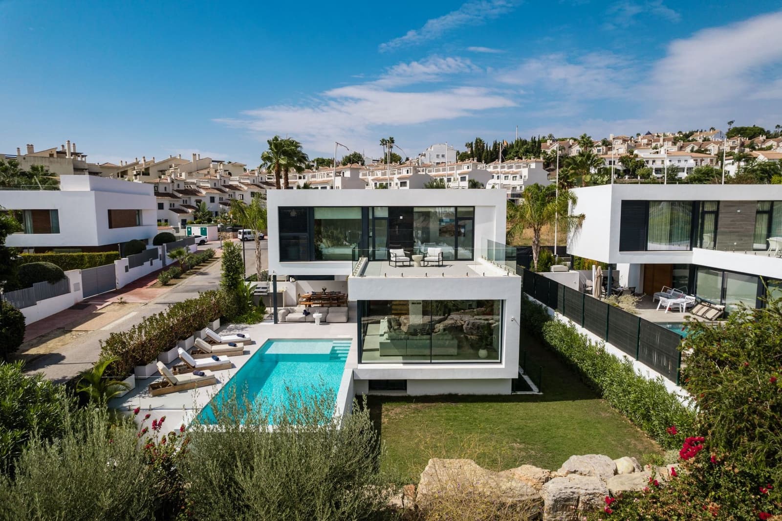 5 Zimmer Villa zu verkaufen in Marbella mit Pool Garage - 1.790.000 € (Ref: 9294626)