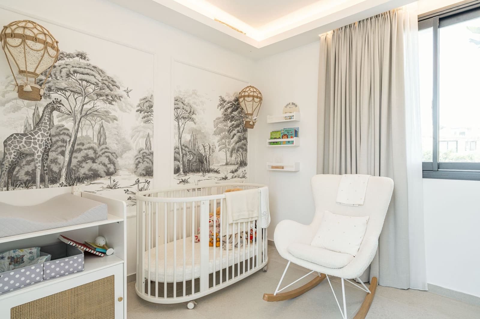 4 bedroom Villa for sale in Marbella with pool garage - € 3,395,000 (Ref: 9294629)