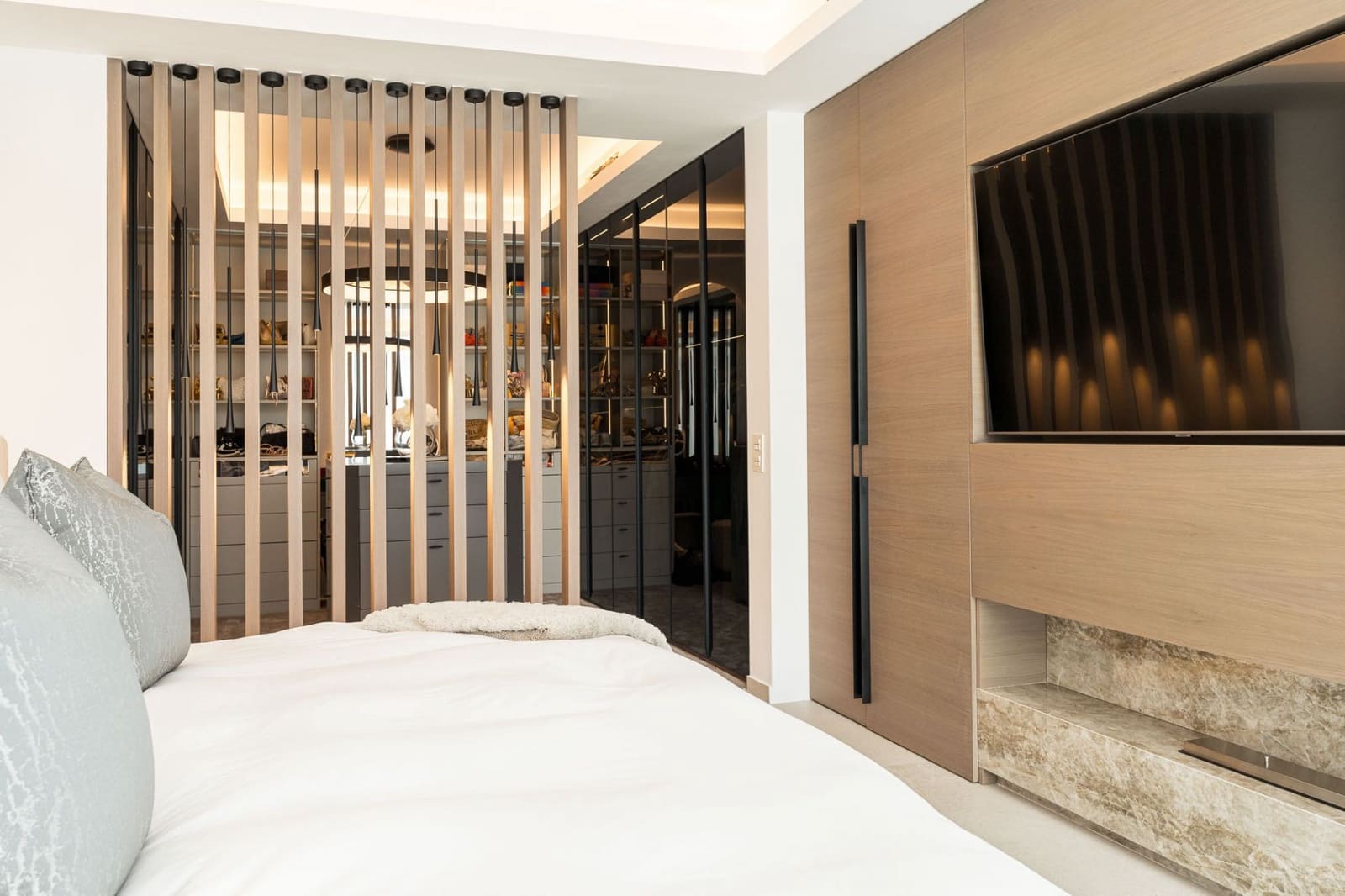 4 bedroom Villa for sale in Marbella with pool garage - € 3,395,000 (Ref: 9294629)