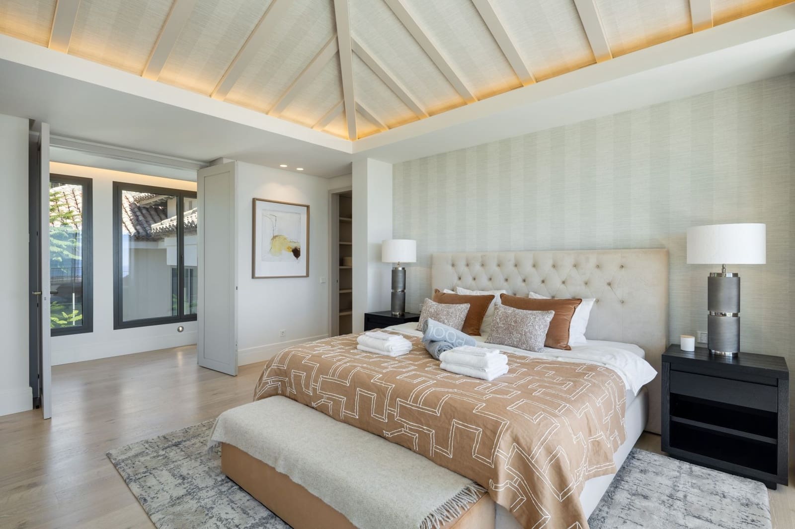 7 sypialnia Willa na sprzedaż w Marbella z basenem garażem - 10 800 000 € (Ref: 9294632)