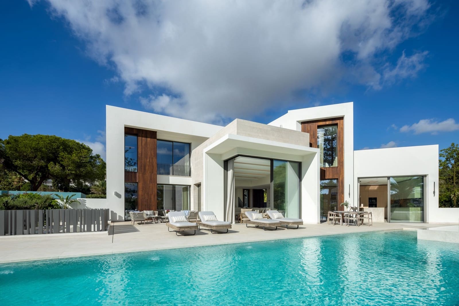 5 Zimmer Villa zu verkaufen in Marbella mit Pool Garage - 7.495.000 € (Ref: 9294633)