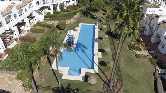3 slaapkamer Huis te koop in Nueva Andalucia, Marbella met zwembad garage - € 1.499.000 (Ref: 9294656)