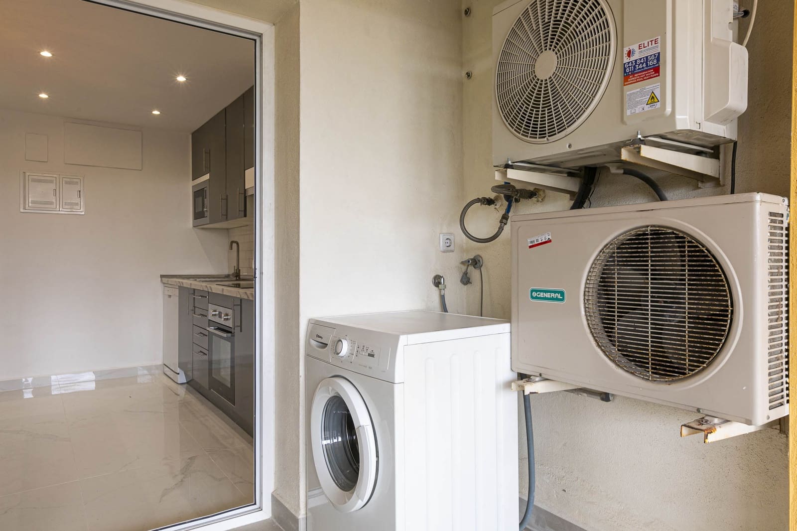 2 Zimmer Apartment zu verkaufen in Nueva Andalucia mit Pool Garage - 544.000 € (Ref: 9294657)