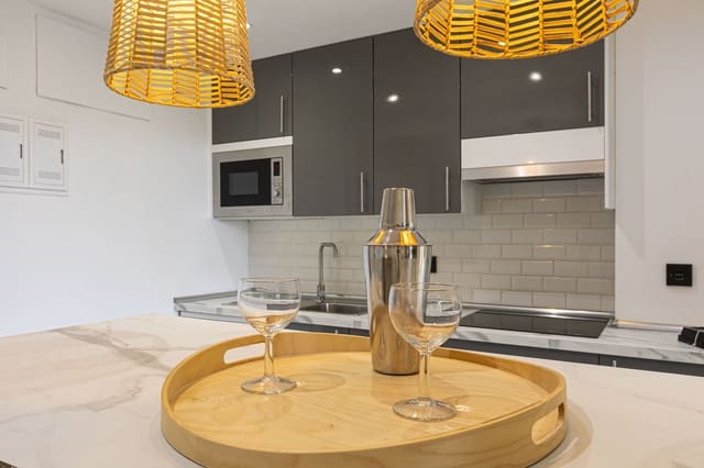 2 slaapkamer Appartement te koop in Nueva Andalucia, Marbella met zwembad garage - € 535.000 (Ref: 9294657)