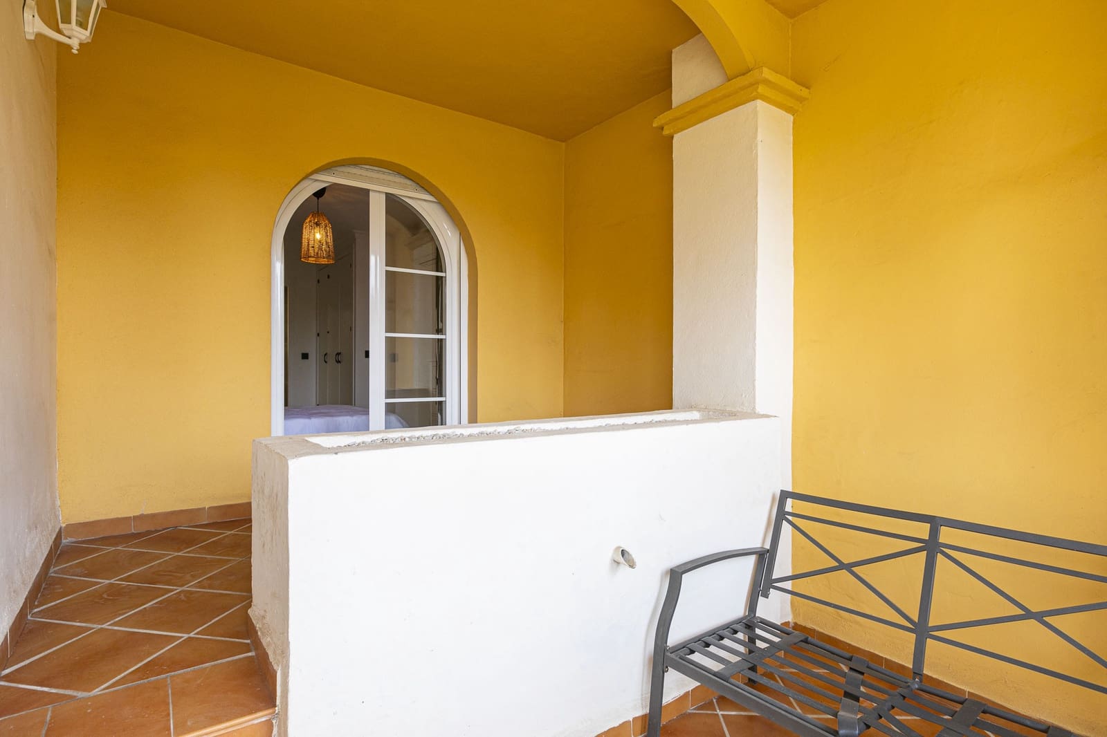 Apartamento de 2 habitaciones en Nueva Andalucia en venta con piscina garaje - 535.000 € (Ref: 9294657)