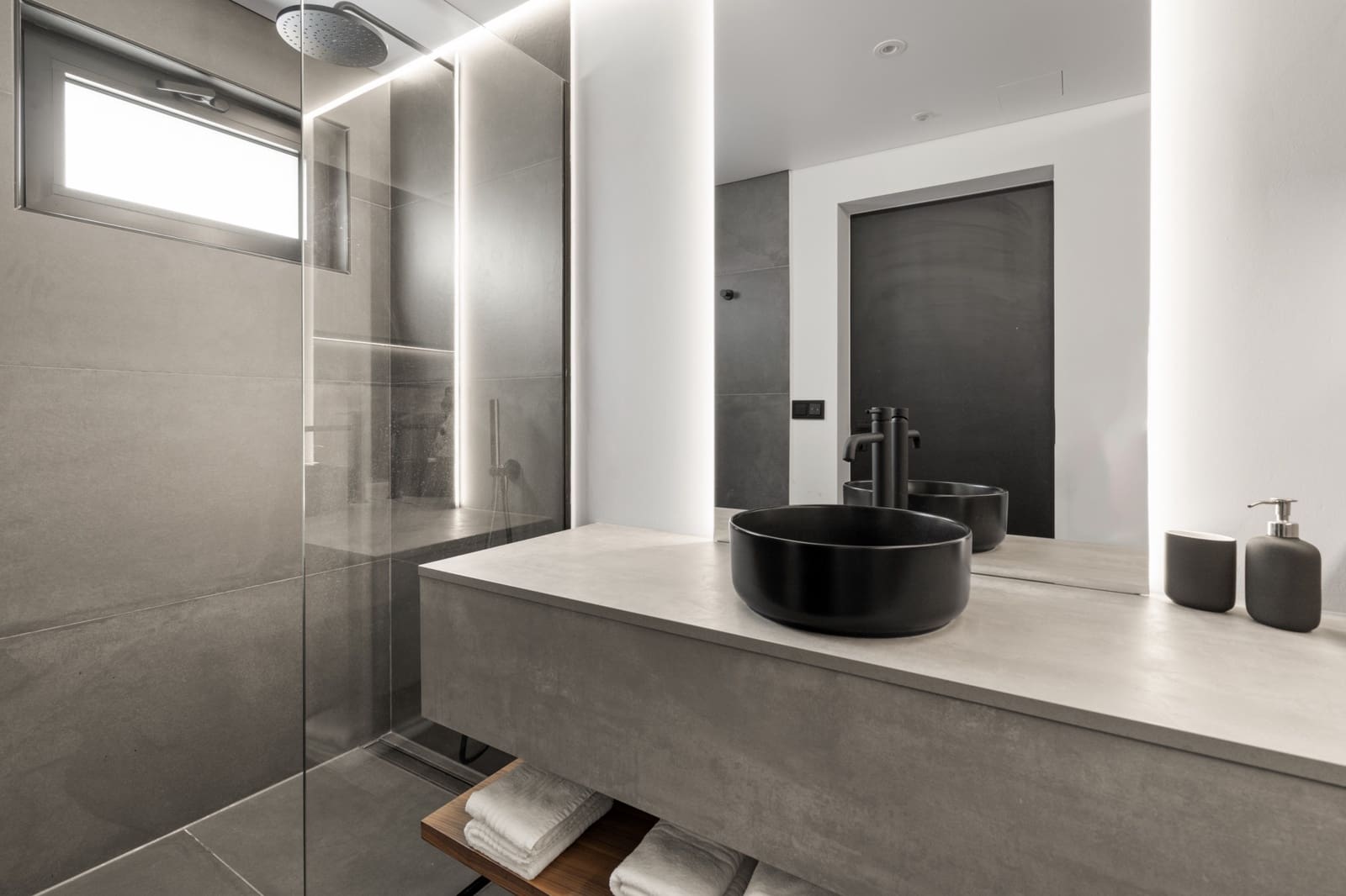 7 soverom Villa til salgs i Marbella med svømmebasseng garasje - € 2 990 000 (Ref: 9294658)