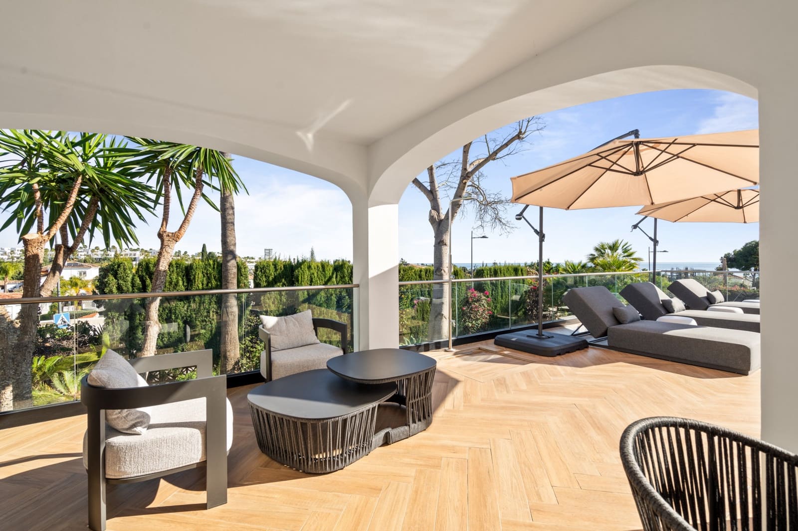 7 soverom Villa til salgs i Marbella med svømmebasseng garasje - € 2 990 000 (Ref: 9294658)
