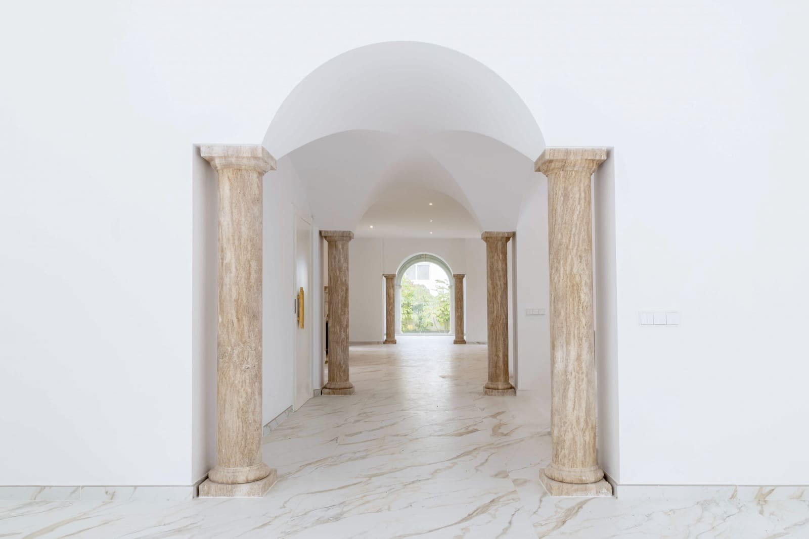 Chalet de 5 habitaciones en Marbella en venta con piscina garaje - 4.499.000 € (Ref: 9294659)