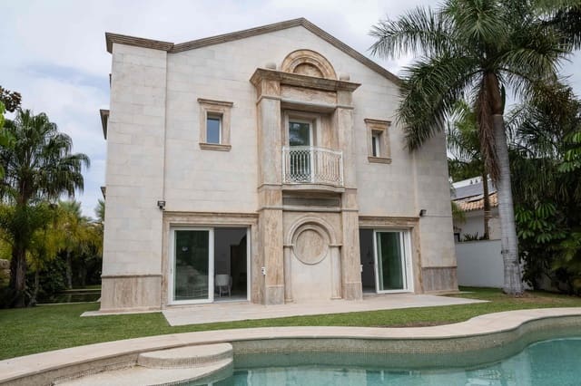 Chalet de 5 habitaciones en Marbella en venta con piscina garaje - 4.499.000 € (Ref: 9294659)