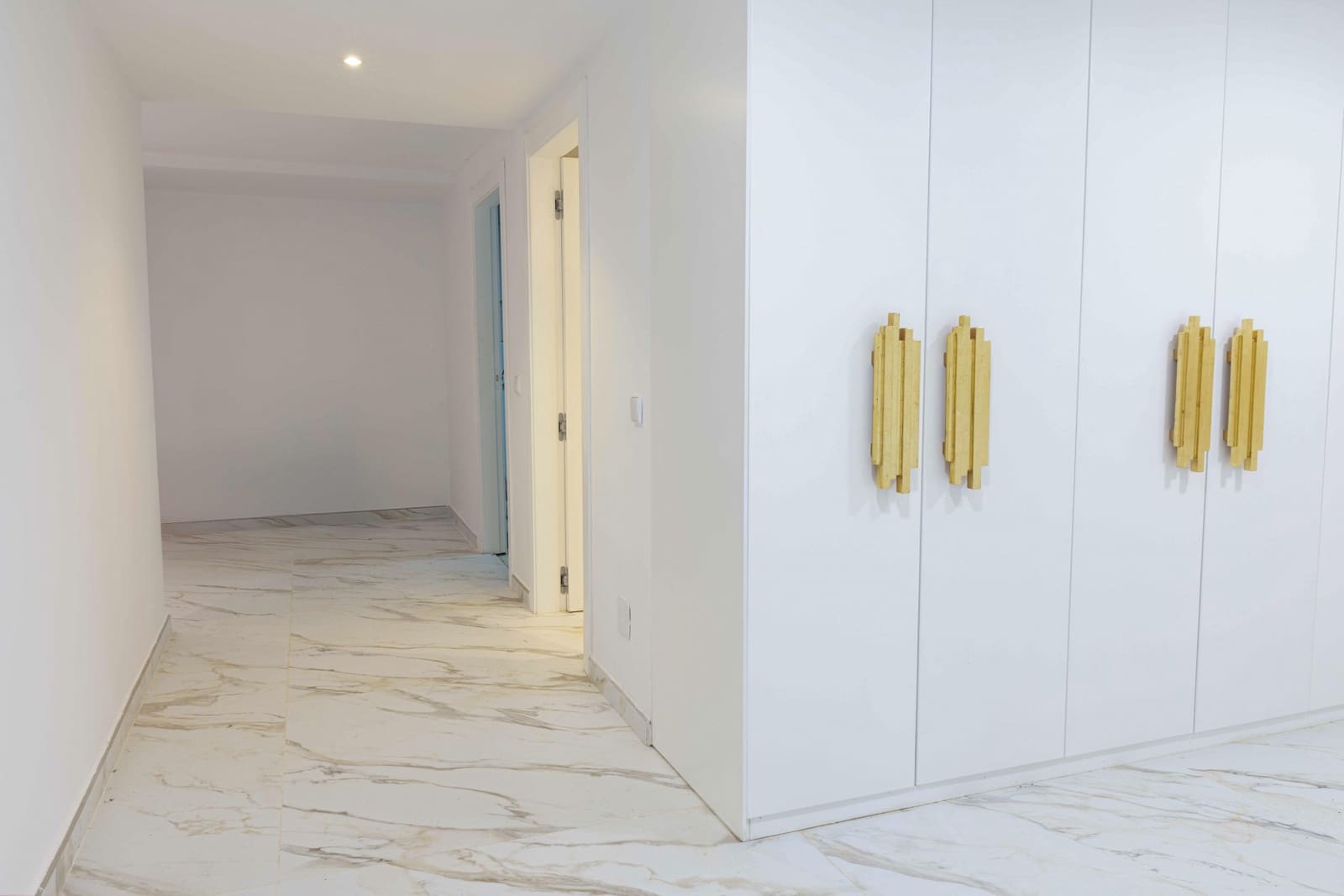 5 Zimmer Villa zu verkaufen in Marbella mit Pool Garage - 4.050.000 € (Ref: 9294659)