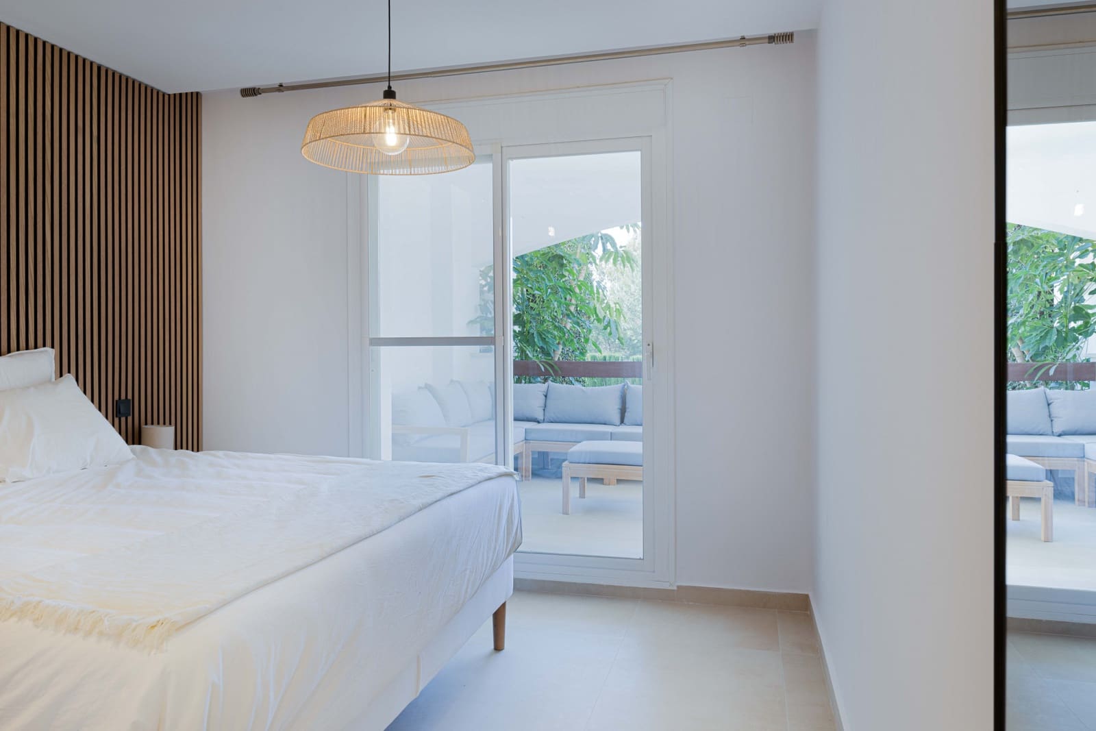 2 sovrum Lägenhet till salu i Nueva Andalucia med pool garage - 579 000 € (Ref: 9294660)