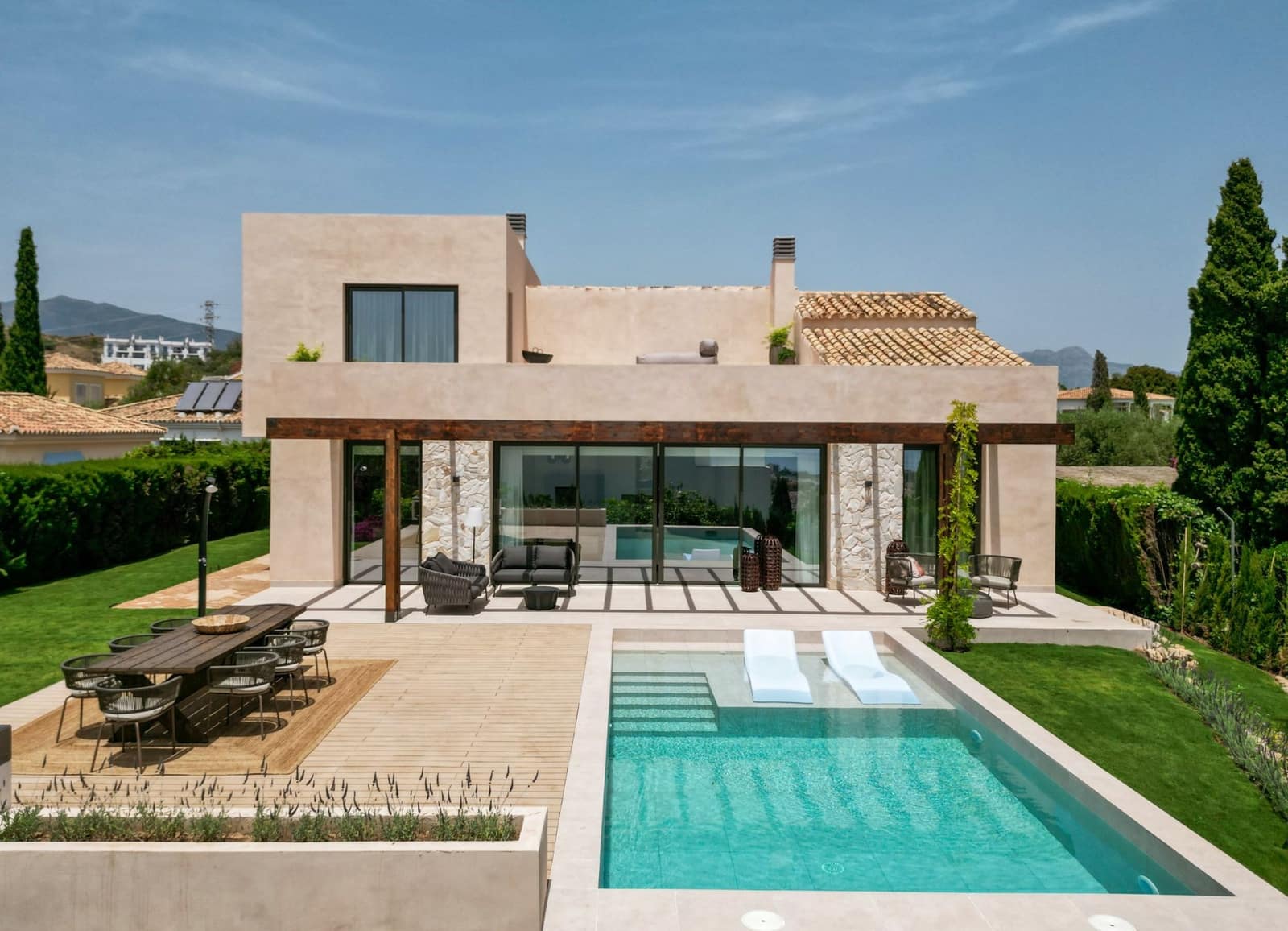 4 sovrum Villa till salu i Benahavis med pool garage - 2 325 000 € (Ref: 9300490)
