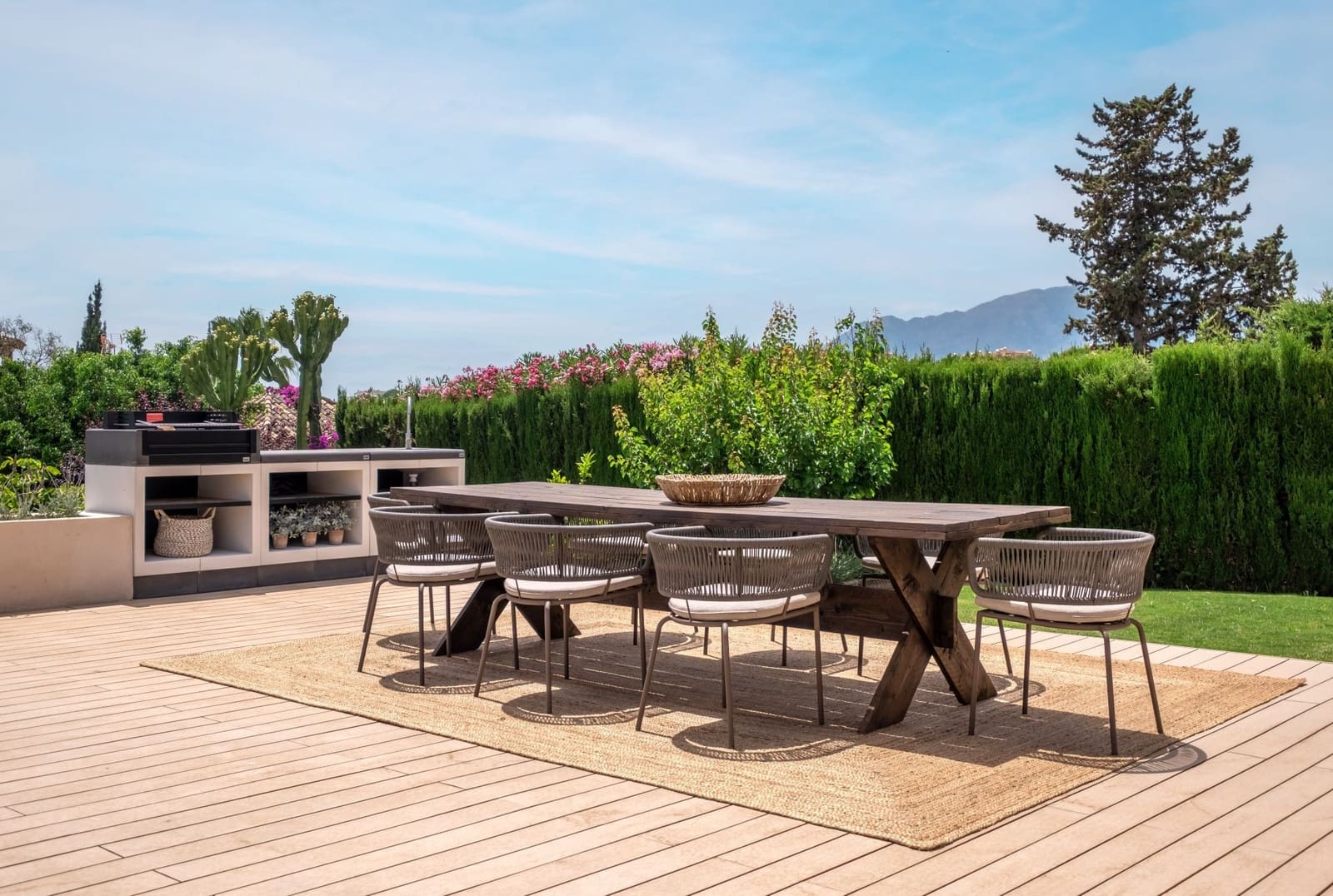 4 sovrum Villa till salu i Benahavis med pool garage - 2 325 000 € (Ref: 9300490)