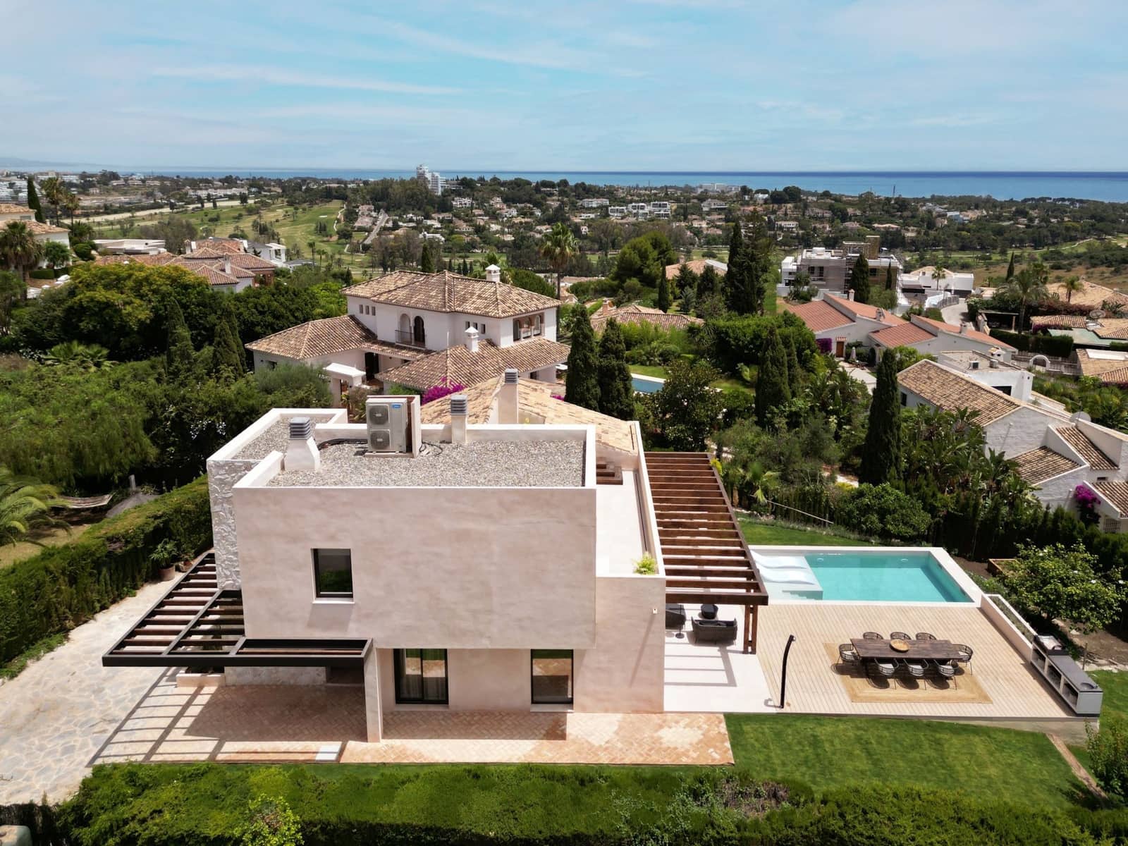 4 sovrum Villa till salu i Benahavis med pool garage - 2 325 000 € (Ref: 9300490)