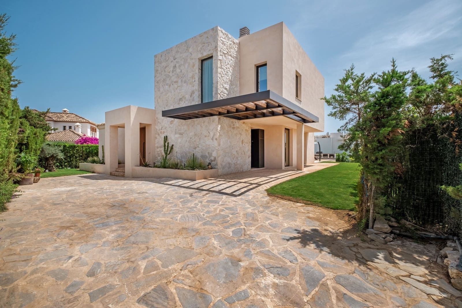 4 sovrum Villa till salu i Benahavis med pool garage - 2 325 000 € (Ref: 9300490)