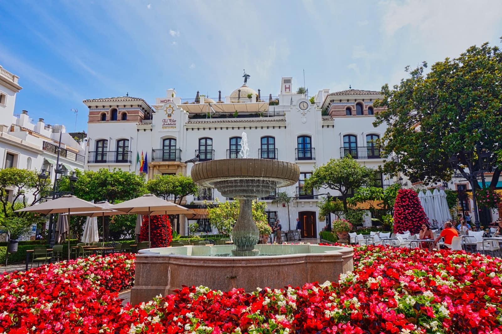 Apartamento de 2 habitaciones en Estepona en venta con piscina garaje - 440.000 € (Ref: 9300491)