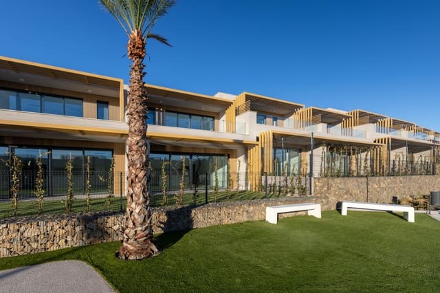 4 sypialnia Willa na sprzedaż w Marbella z basenem garażem - 684 000 € (Ref: 9340693)