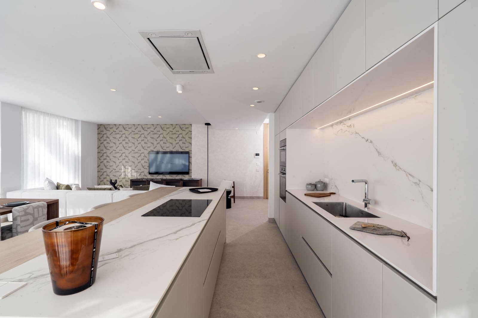 4 chambre Penthouse à vendre à Marbella avec piscine garage - 2 290 000 € (Ref: 9344349)