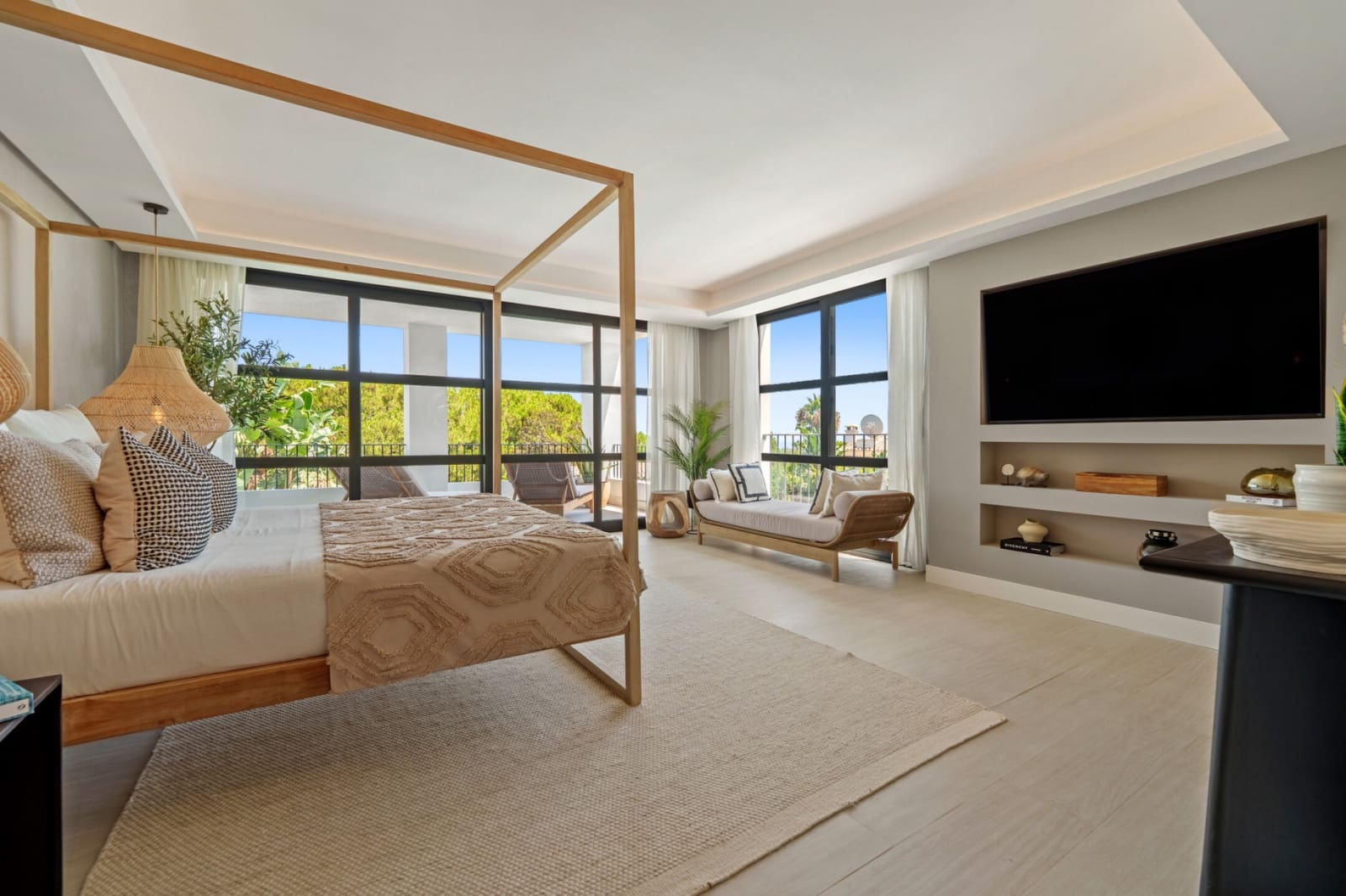 6 sypialnia Willa na sprzedaż w Marbella z basenem garażem - 11 950 000 € (Ref: 9344351)