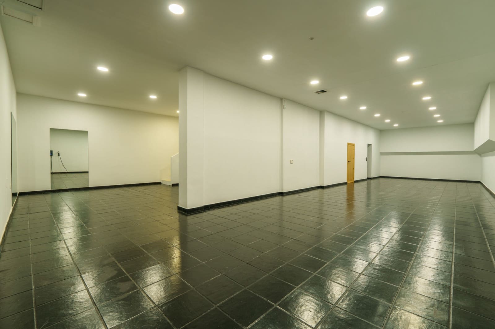 6 sypialnia Willa na sprzedaż w Marbella z basenem garażem - 11 950 000 € (Ref: 9344351)