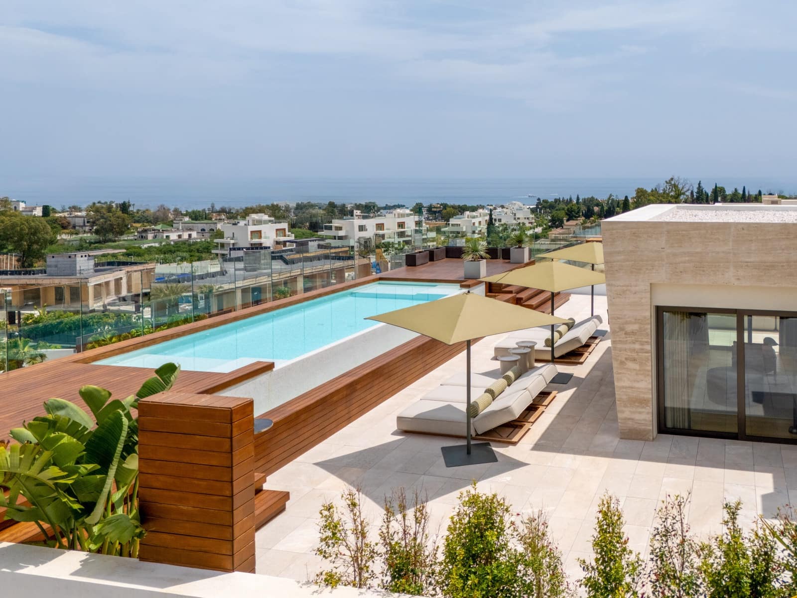 4 slaapkamer Penthouse te koop in Golden Mile met zwembad garage - € 11.900.000 (Ref: 9344352)