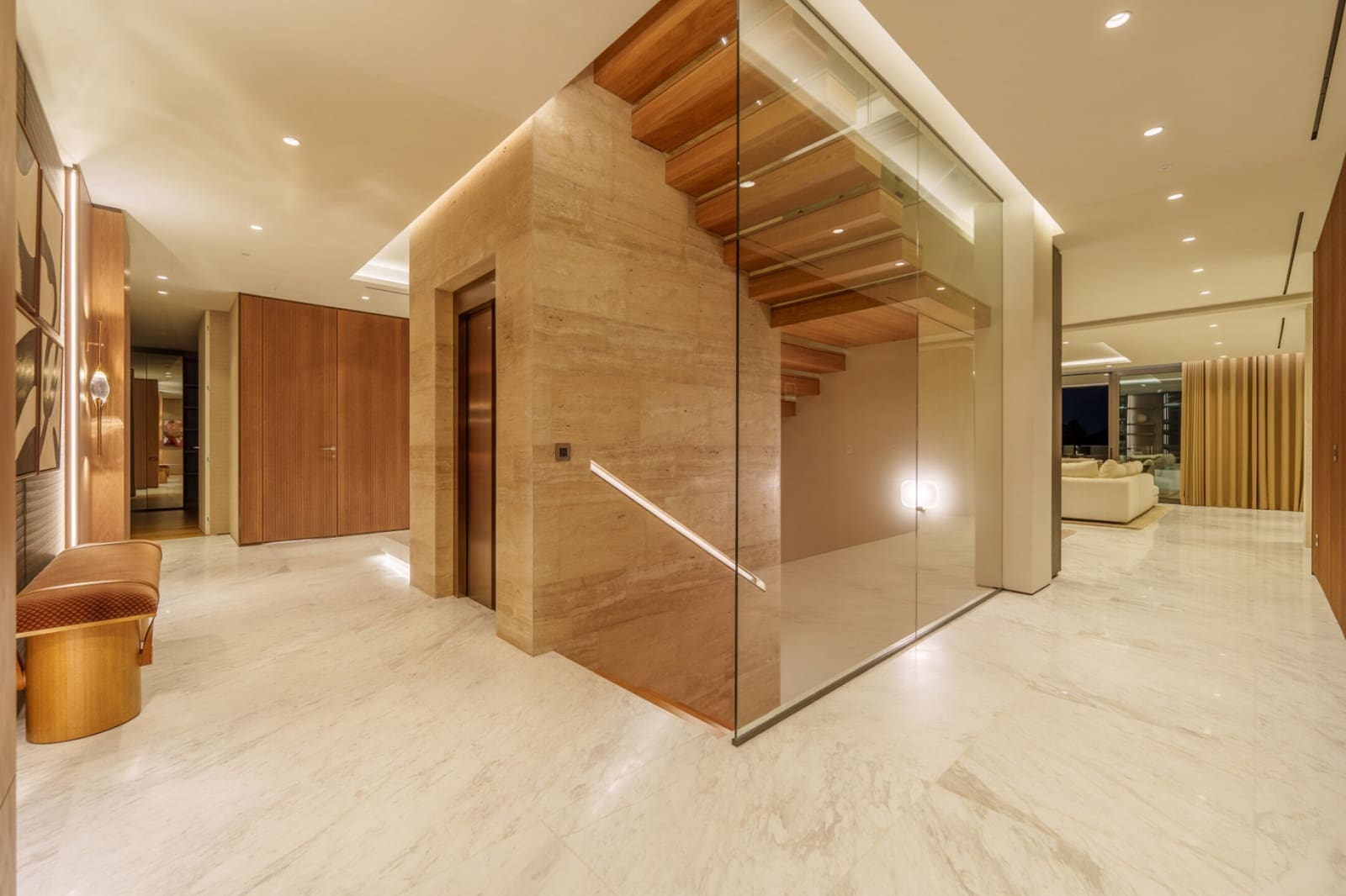 4 soverom Penthouse til salgs i Golden Mile med svømmebasseng garasje - € 11 900 000 (Ref: 9344352)