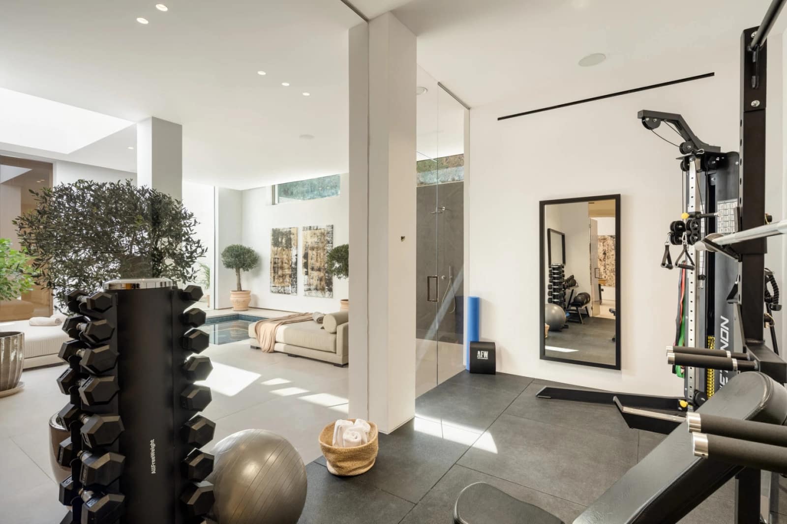 6 soverom Villa til salgs i Marbella med svømmebasseng garasje - € 10 950 000 (Ref: 9344353)