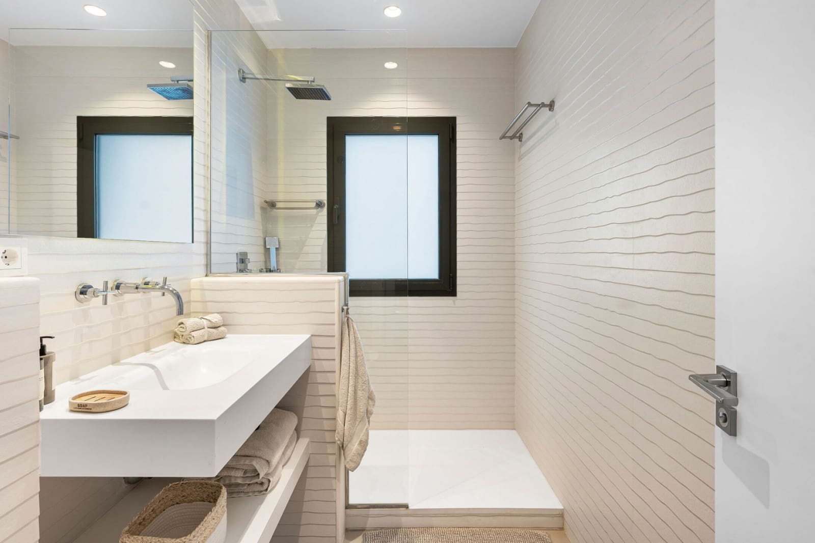 5 slaapkamer Villa te koop in La Quinta met zwembad garage - € 3.495.000 (Ref: 9378730)