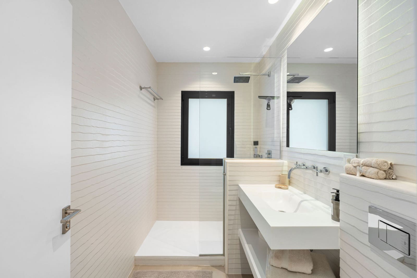 5 slaapkamer Villa te koop in La Quinta met zwembad garage - € 3.495.000 (Ref: 9378730)