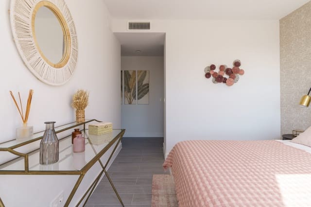 Apartamento de 4 habitaciones en Marbella en venta con piscina garaje - 697.700 € (Ref: 9390147)