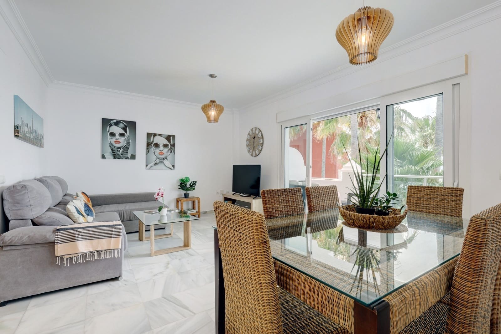 2 Zimmer Apartment zu verkaufen in Estepona mit Pool Garage - 764.000 € (Ref: 9390152)