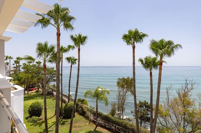 2 Zimmer Apartment zu verkaufen in Estepona mit Pool Garage - 764.000 € (Ref: 9390152)