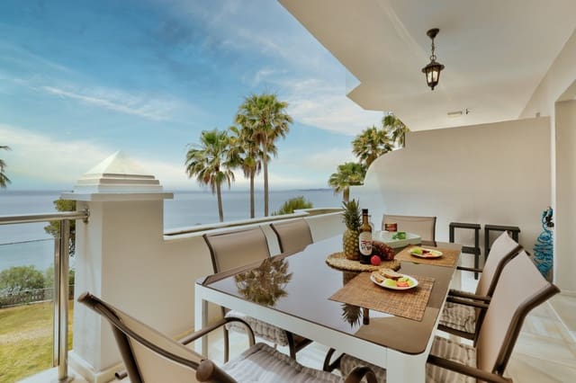 2 Zimmer Apartment zu verkaufen in Estepona mit Pool Garage - 764.000 € (Ref: 9390152)